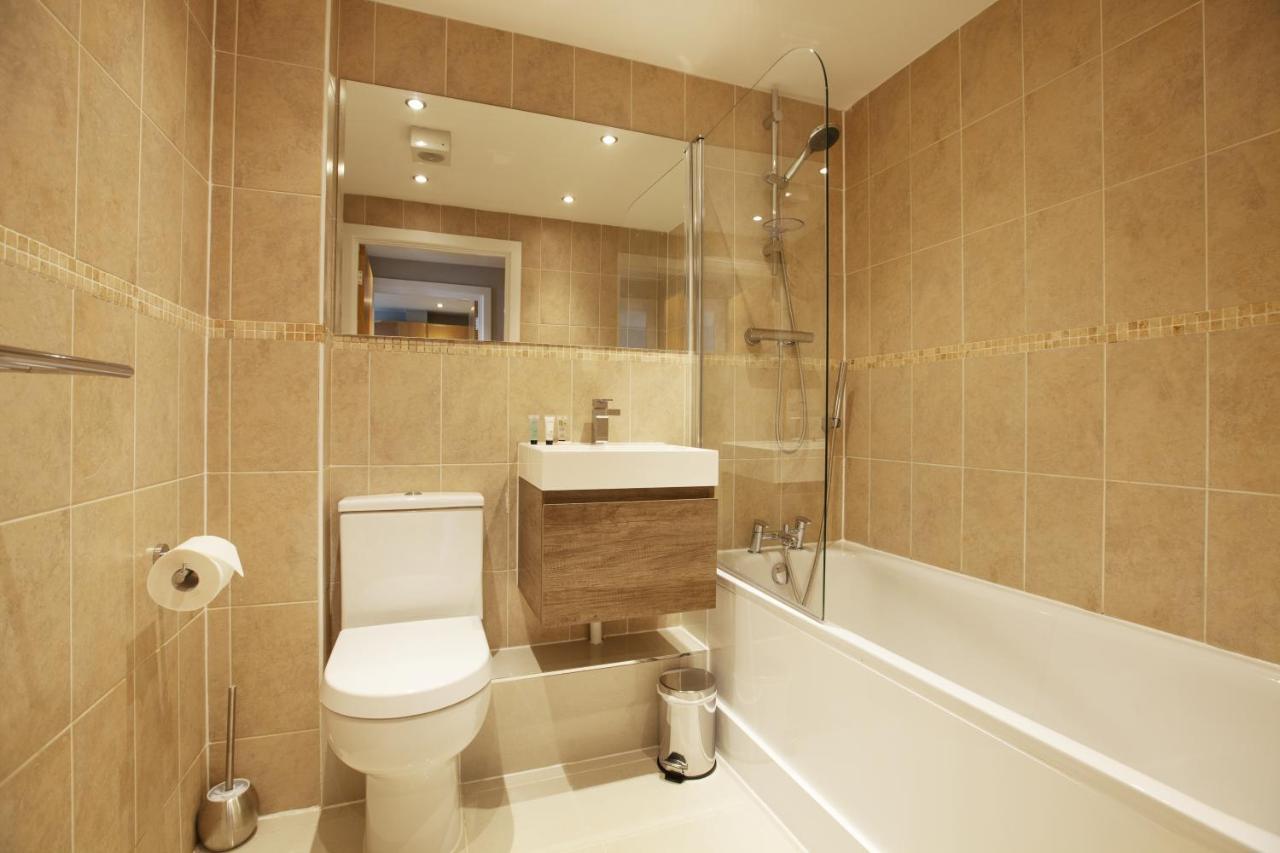 אוקספורד Urban Living'S - The Wesley Beautiful City Centre Apartment With Balcony מראה חיצוני תמונה