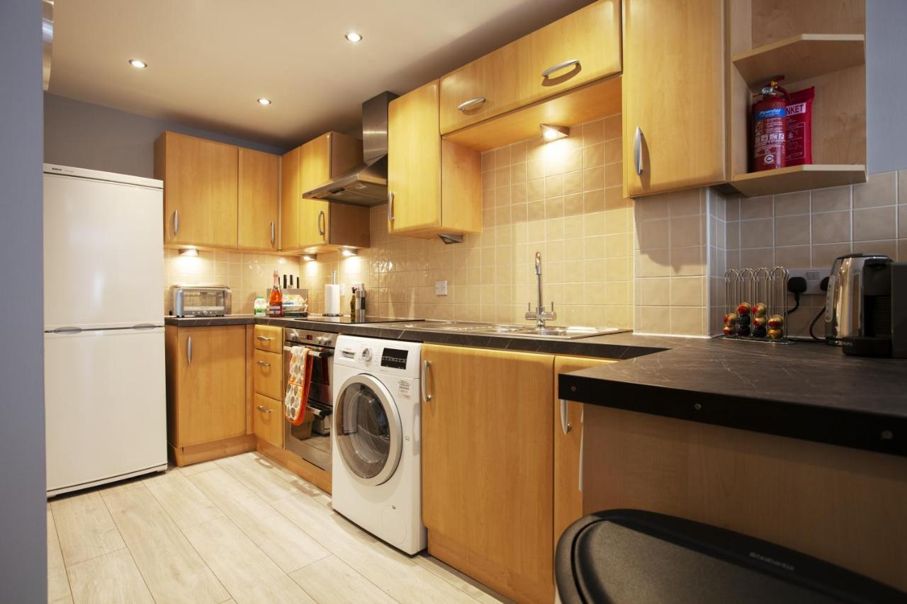 אוקספורד Urban Living'S - The Wesley Beautiful City Centre Apartment With Balcony מראה חיצוני תמונה